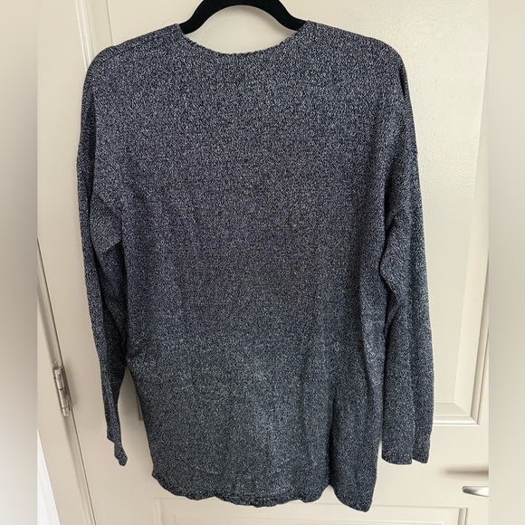 NWT INC Silver Sparkle Heathered V-Neck Sweater Large Get your “Shimmer On” - Picture 5 of 9